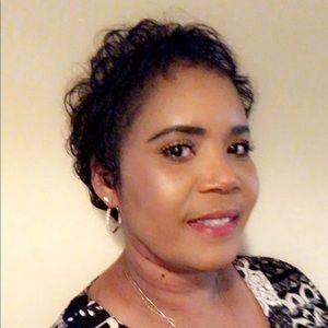 Meet your Posher, Zora